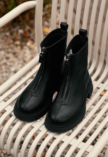 Жіночі черевики Staff black 2 MS0335 фото