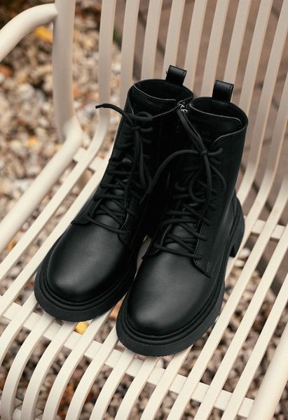 Жіночі черевики Staff black MS0330 фото